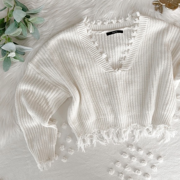 Zaful Sweaters - Zaful Distressed Cropped Sweater